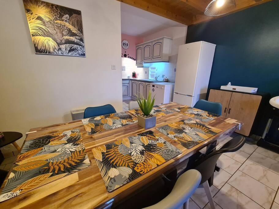 Maison Vendeenne: Beachside Family Retreat with Baby Amenities Saint-Hilaire-de-Riez Exterior photo